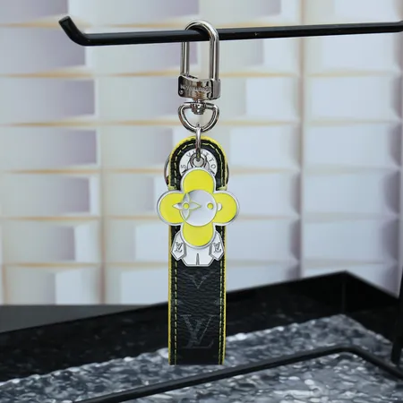 スーパーコピー ヴィヴィアン・ウエストウッド キーホルダー