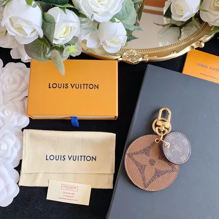 スーパーコピー ルイヴィトン キーホルダー