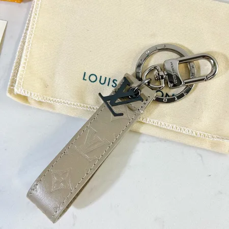スーパーコピー ルイヴィトン キーホルダー