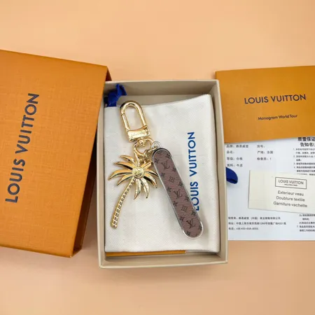スーパーコピー ルイヴィトン キーホルダー