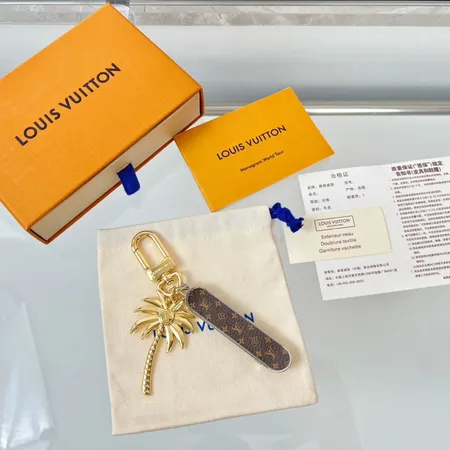スーパーコピー ルイヴィトン キーホルダー