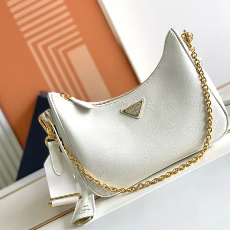 スーパーコピー バレンシアガ キーホルダー