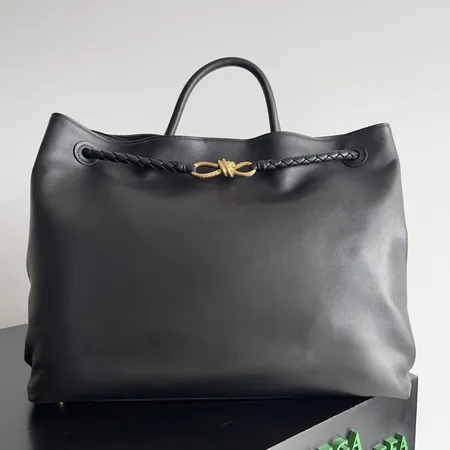 スーパーコピー ボッテガ ヴェネタ キーホルダー