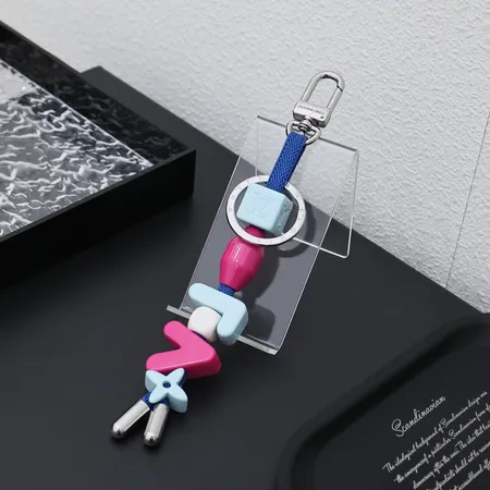 スーパーコピー ルイヴィトン キーホルダー