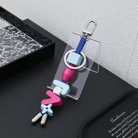 スーパーコピー ルイヴィトン キーホルダー