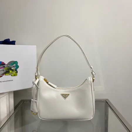 スーパーコピー プラダ キーホルダー