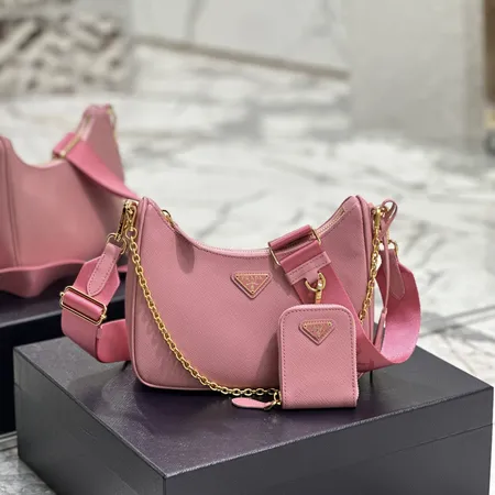 スーパーコピー プラダ キーホルダー