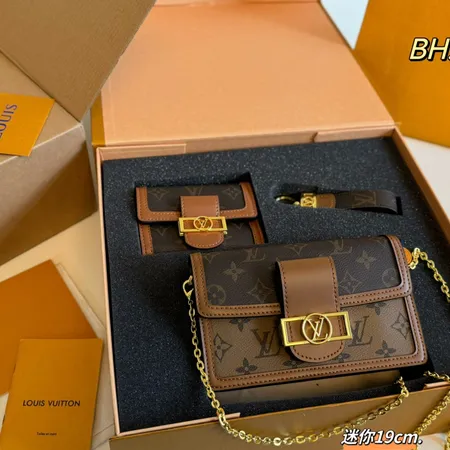 スーパーコピー ルイヴィトン キーホルダー