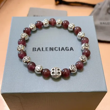 スーパーコピー バレンシアガ キーホルダー