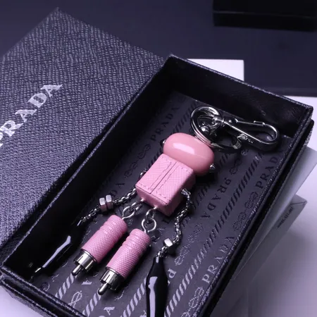スーパーコピー プラダ キーホルダー