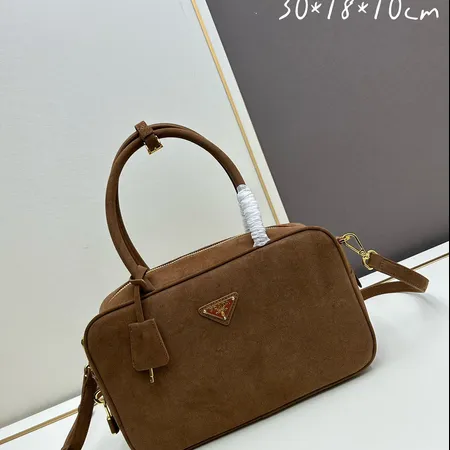 スーパーコピー プラダ キーホルダー