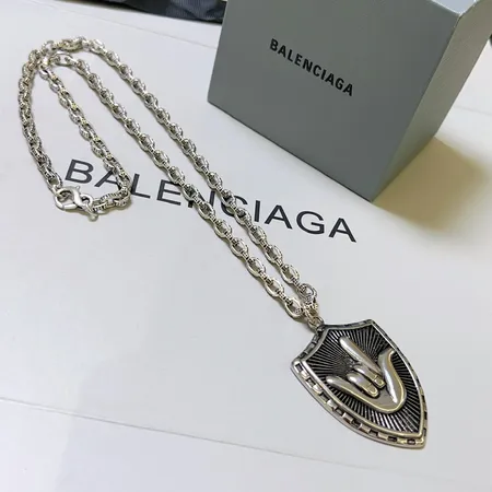 スーパーコピー バレンシアガ キーホルダー