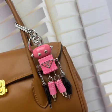 スーパーコピー プラダ キーホルダー
