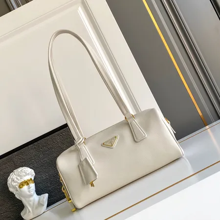 スーパーコピー プラダ キーホルダー