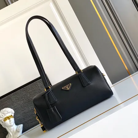 スーパーコピー プラダ キーホルダー