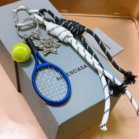 スーパーコピー バレンシアガ キーホルダー