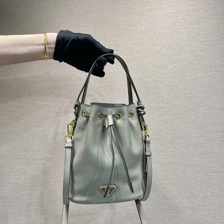 スーパーコピー プラダ キーホルダー