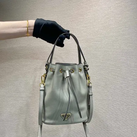 スーパーコピー プラダ キーホルダー