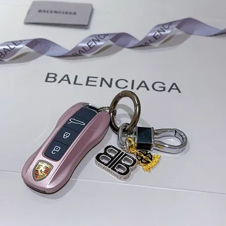 スーパーコピー バレンシアガ キーホルダー