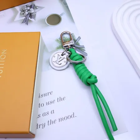 スーパーコピー ルイヴィトン キーホルダー