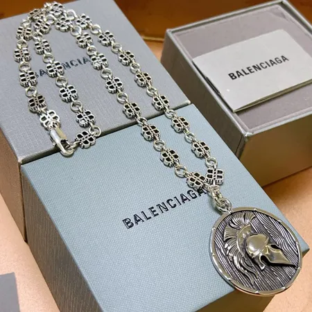 スーパーコピー バレンシアガ キーホルダー