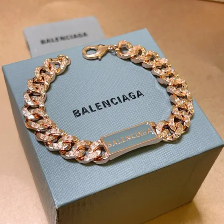 スーパーコピー バレンシアガ キーホルダー