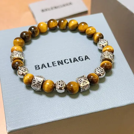 スーパーコピー バレンシアガ キーホルダー