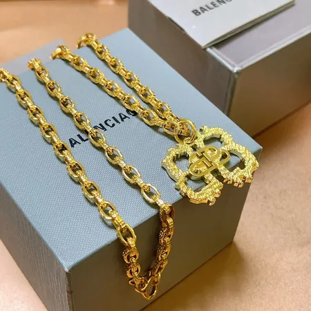 スーパーコピー バレンシアガ キーホルダー