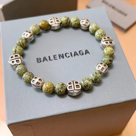 スーパーコピー バレンシアガ キーホルダー