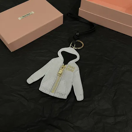 スーパーコピー ミュウミュウ キーホルダー