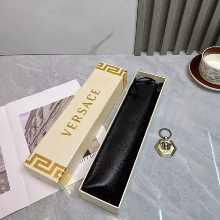  スーパーコピー ヴェルサーチ 傘