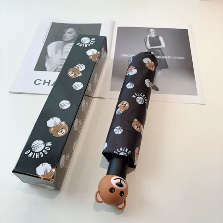 スーパーコピー カウズ 傘