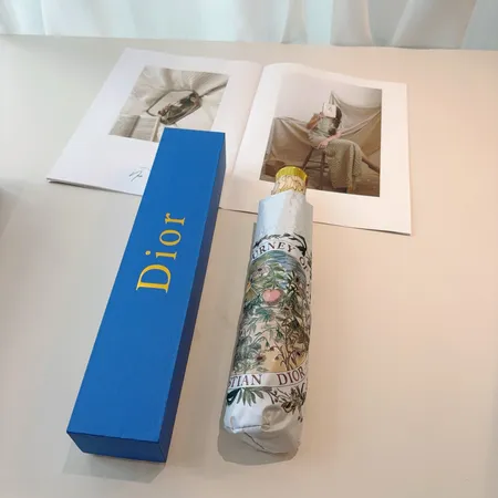 スーパーコピー グッチ 傘