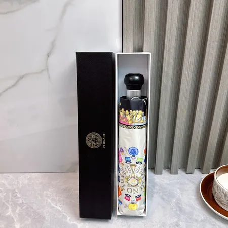  スーパーコピー ヴェルサーチ 傘