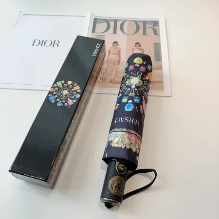 スーパーコピー ヴェルサーチ 傘