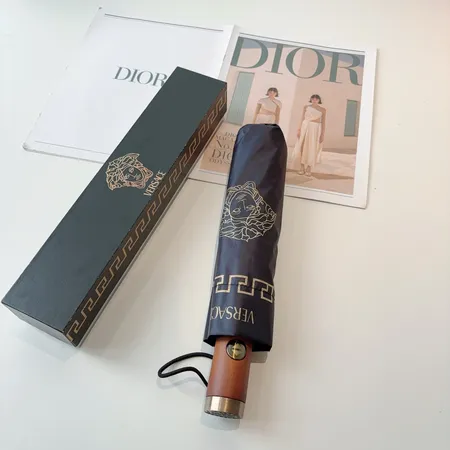  スーパーコピー ヴェルサーチ 傘