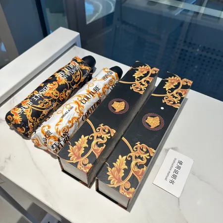  スーパーコピー ヴェルサーチ 傘