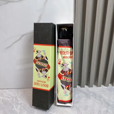 スーパーコピー カウズ 傘