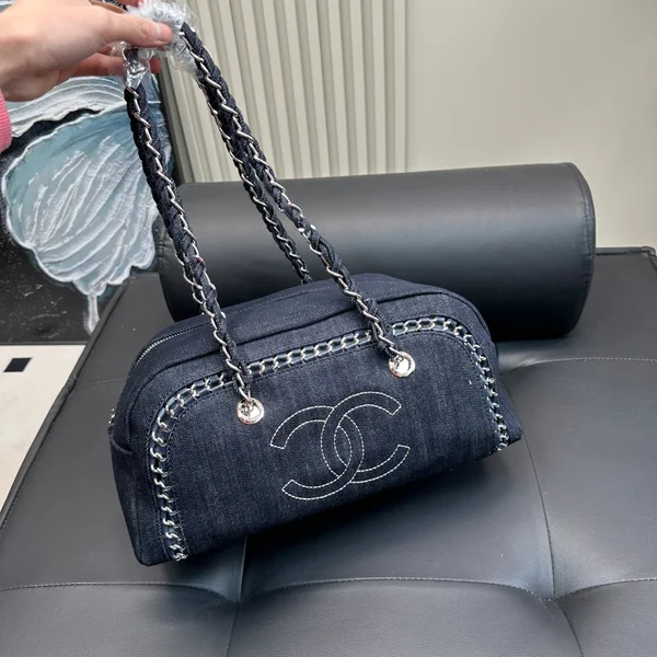 シャネルバッグ