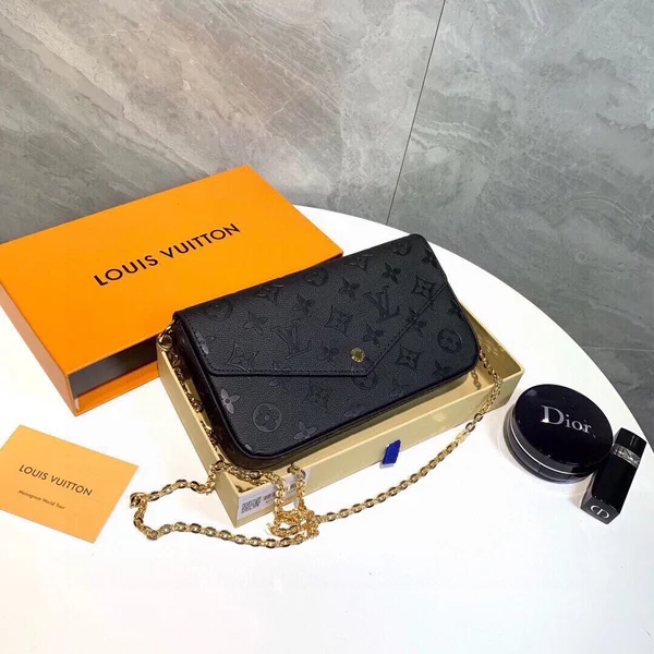 LOUIS VUITTON ポシェット フェリシェ チェーンウォレット スーパー コピー