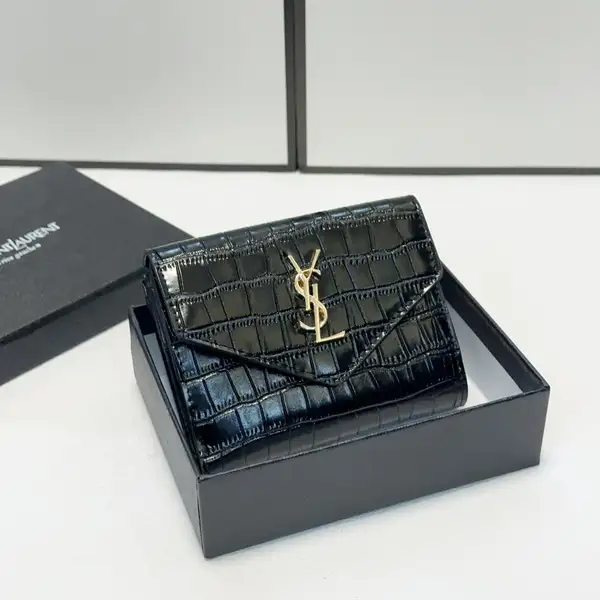 SAINT LAURENT エンボスレザー ミニウォレット スーパー コピー