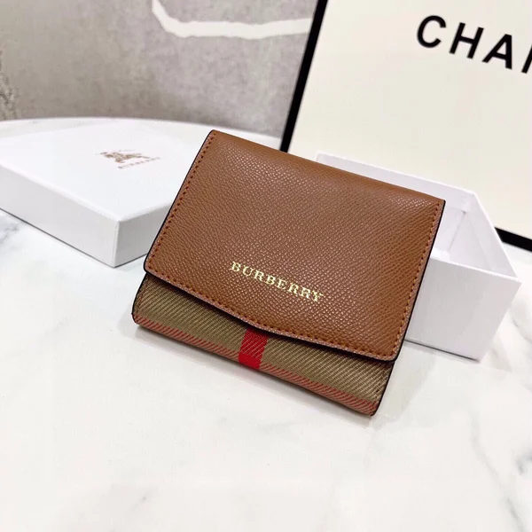 BURBERRY 三つ折り ミニウォレット スーパー コピー