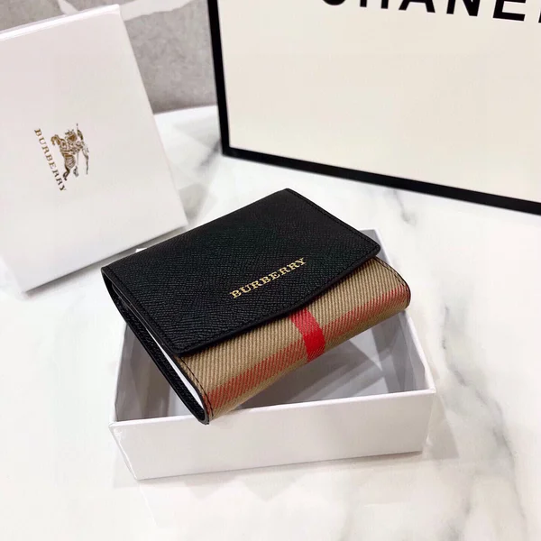 BURBERRY 三つ折り ミニウォレット スーパー コピー