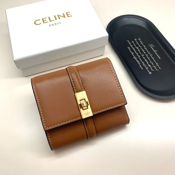 CELINE ショートウォレット 10523 スーパー コピー