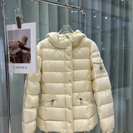 モンクレール偽物人気