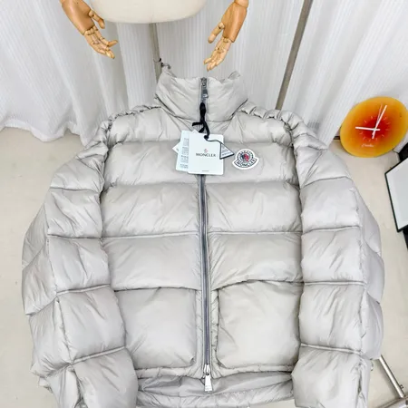 モンクレール偽物人気