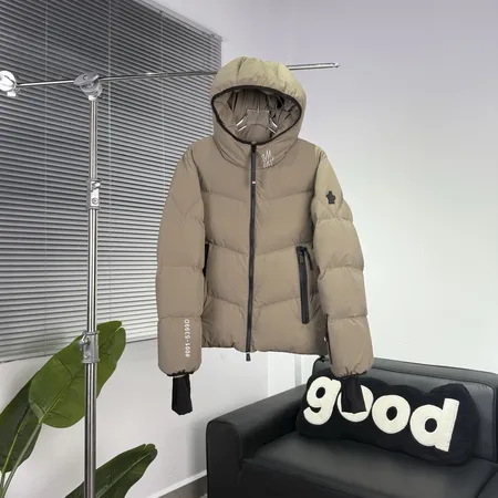 モンクレール偽物人気