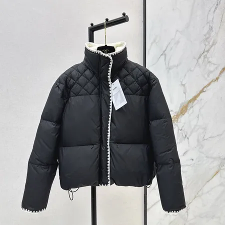 シャネルLUX-124772ダウンジャケット