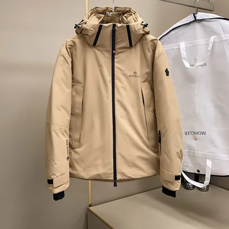 モンクレール偽物人気