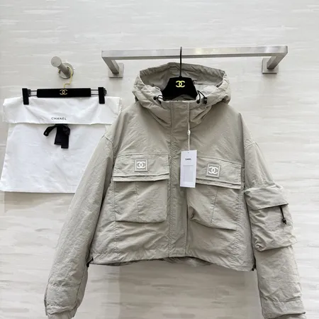シャネルダウンジャケット